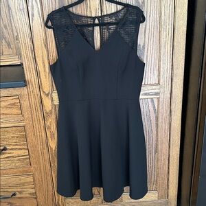 Whbm white house black market little‎ black skater dress with lace detail sz 12